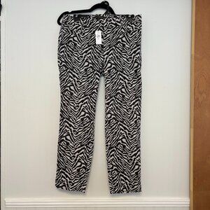 Banana Republic Modern Sloan Size 6P